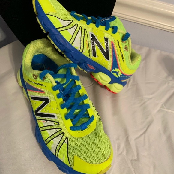 new balance 409 womens gold